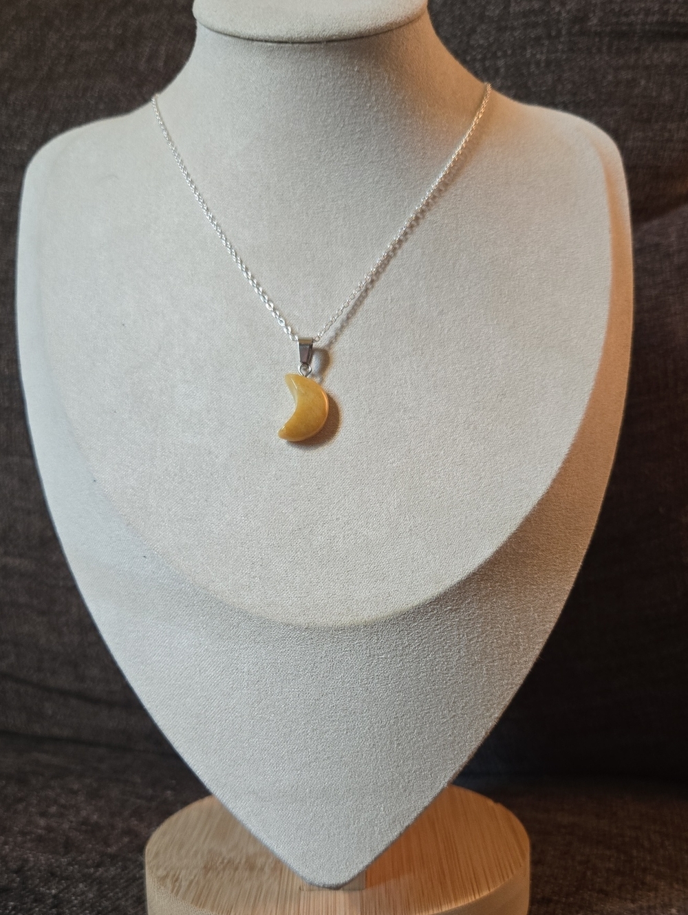 Vintage Gemstone Silver Tone Chain Necklace w Yellow Aventurine Crescent Moon